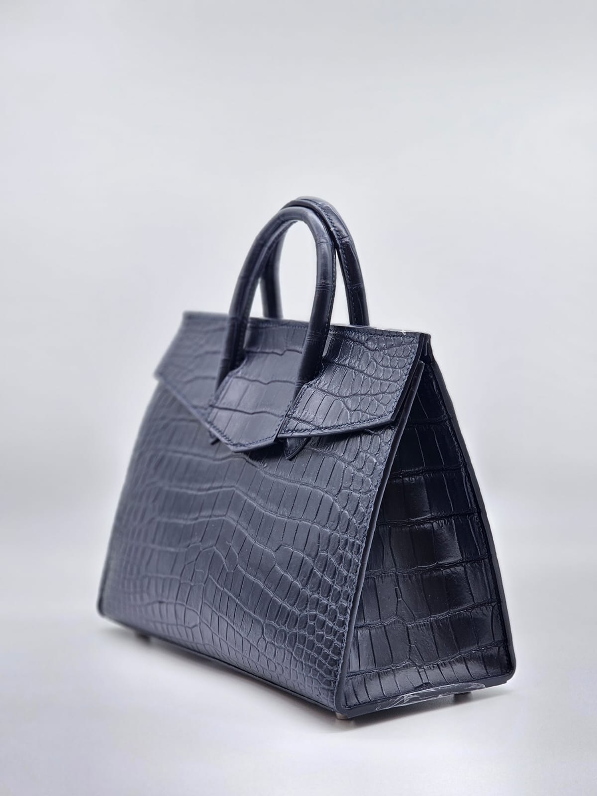 AMEERA CROCODILE
