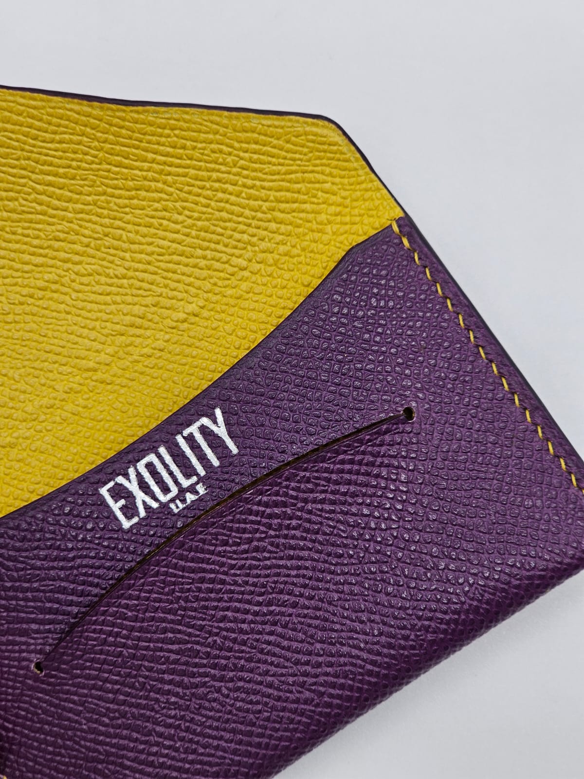 ENVLUTCH CARD HOLDER