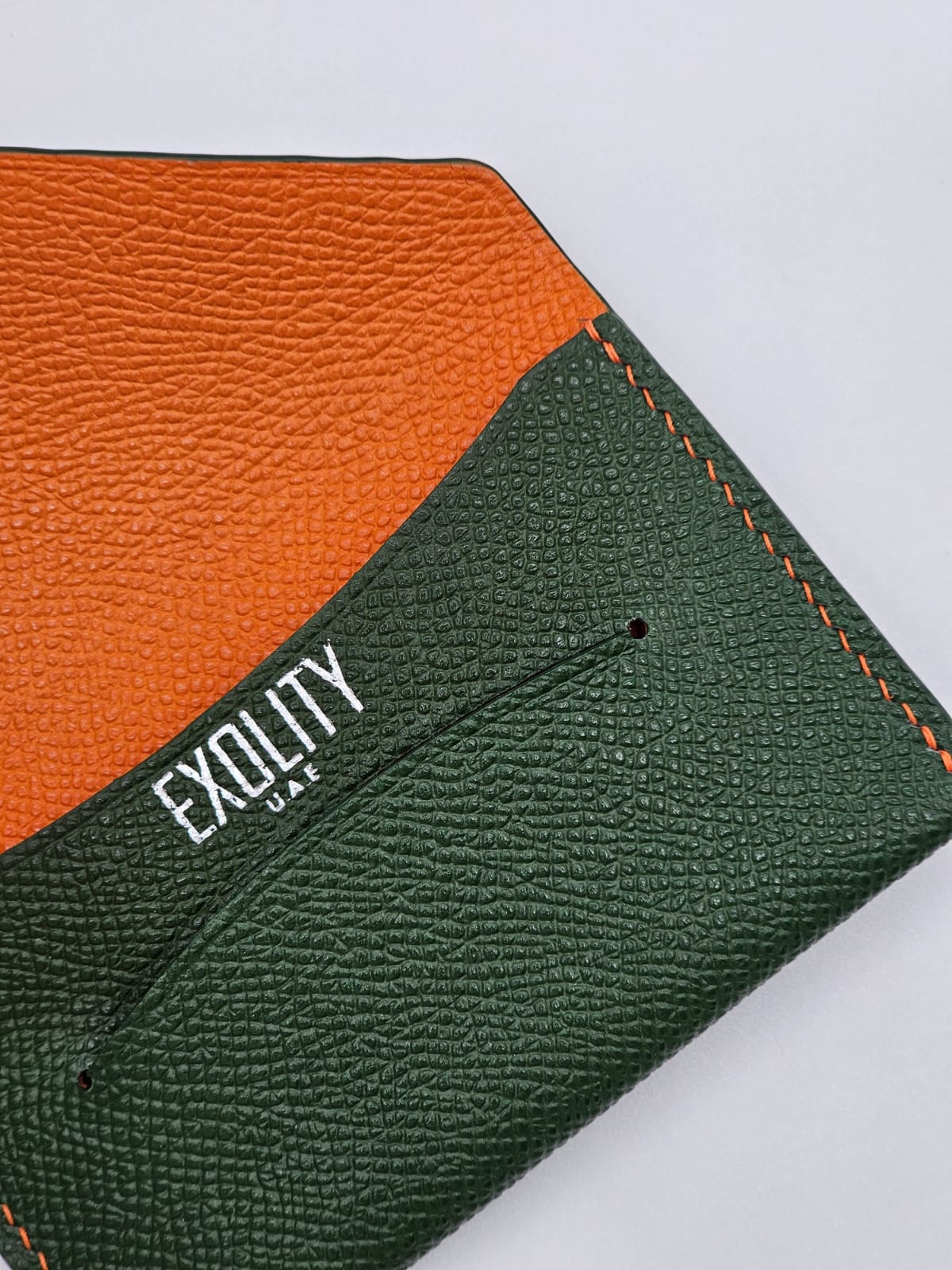 ENVLUTCH CARD HOLDER