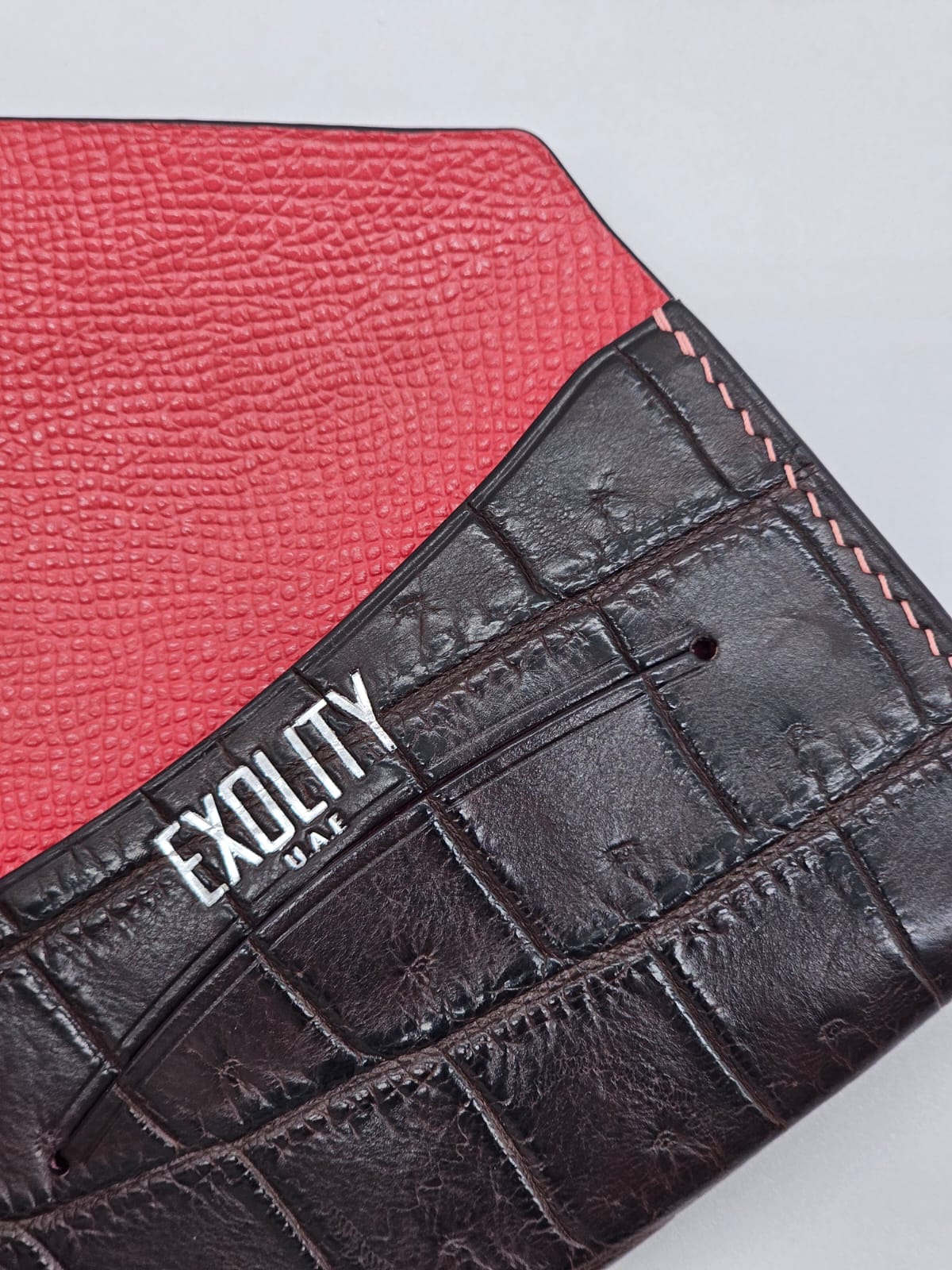 ENVLUTCH CARD HOLDER